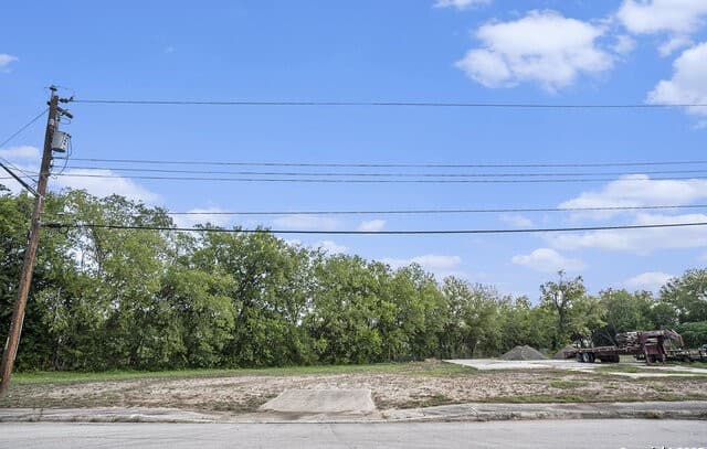rental at 306 41st in San Antonio, TX — photo 4
