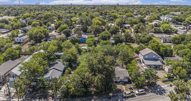rental at 1822 Aransas in San Antonio, TX — photo 1