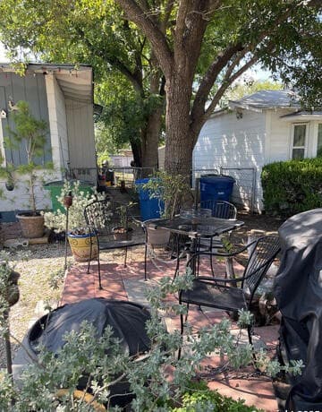 rental at 322 S Audubon in San Antonio, TX — photo 3