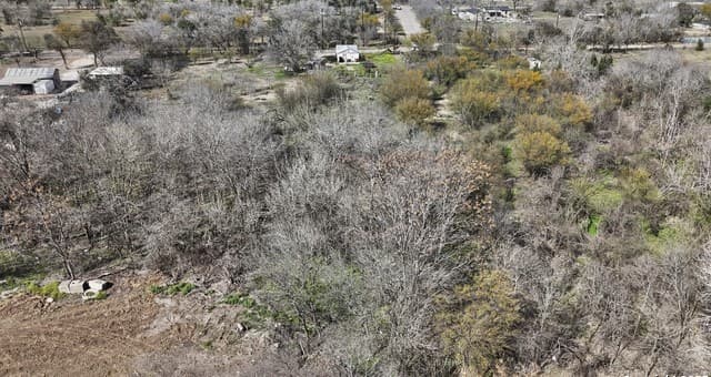 rental at 1306 Braubach in San Antonio, TX — photo 2