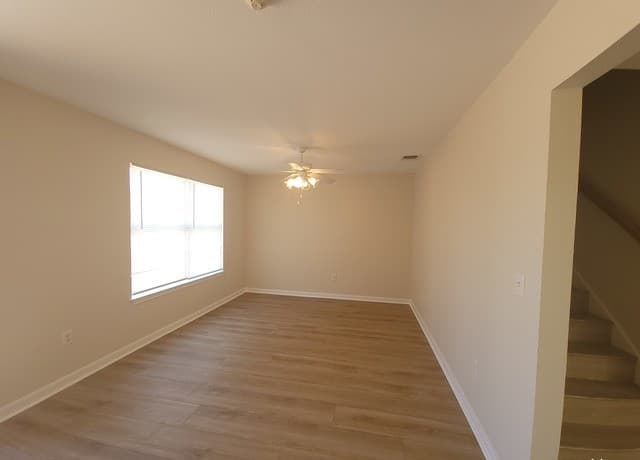 4-bedroom rental at 10527 Hunters Pond in San Antonio, TX — photo 3