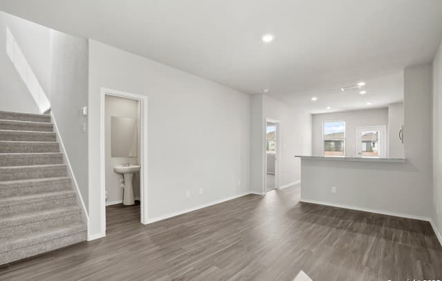 4-bedroom rental at 4946 Blue Ranch in San Antonio, TX — photo 4