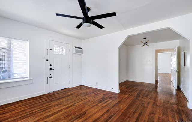rental at 522 E Myrtle in San Antonio, TX — photo 5
