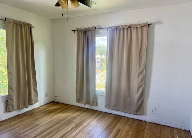 1-bedroom rental at 108 Robert E Lee Unit 2 in San Antonio, TX — photo 5