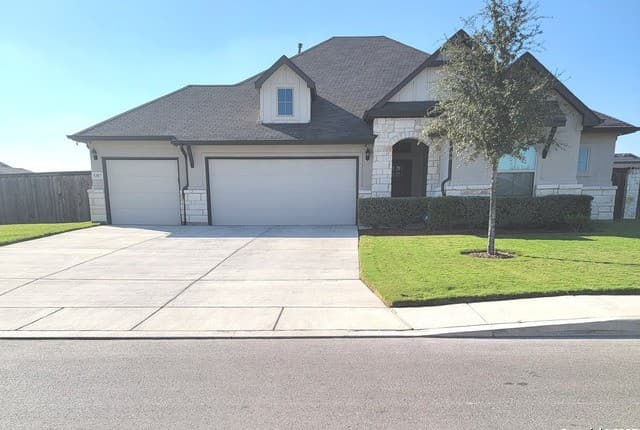 4-bedroom rental at 5307 Kody Creek in San Antonio, TX — photo 5
