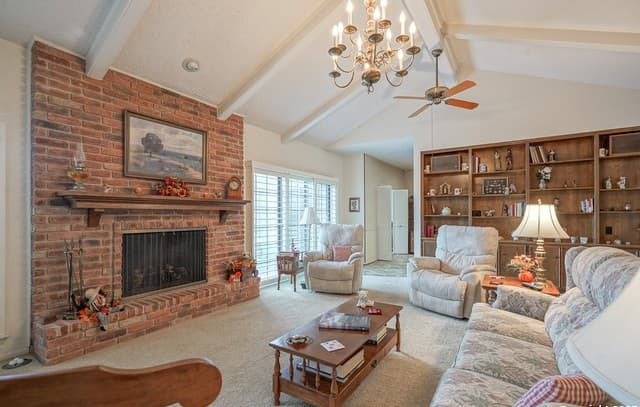 3-bedroom rental at 6118 Crescent Falls in Windcrest, TX — photo 2