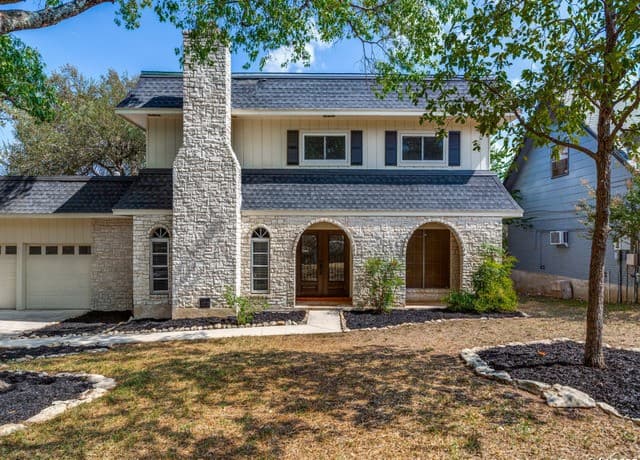 4-bedroom rental at 14811 Willow Moss St in San Antonio, TX — photo 2