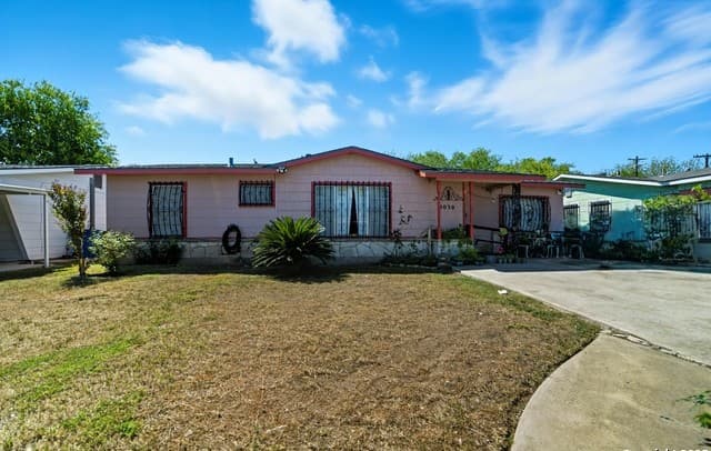 4-bedroom rental at 3030 Hatton in San Antonio, TX — photo 1