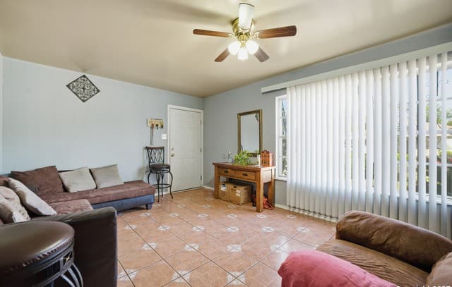 4-bedroom rental at 3030 Hatton in San Antonio, TX — photo 5