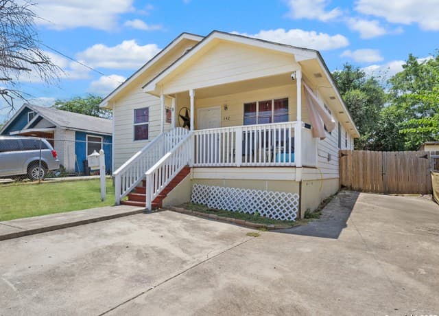 3-bedroom rental at 142 Jean in San Antonio, TX — photo 2
