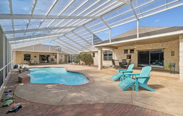 3-bedroom rental at 85 Rio Colorado in Boerne, TX — photo 2
