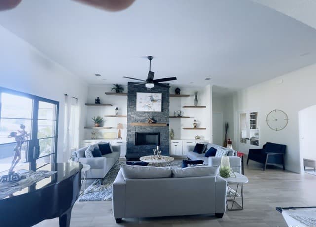 4-bedroom rental at 202 Mystic Shores Blvd in Spring Branch, TX — photo 4