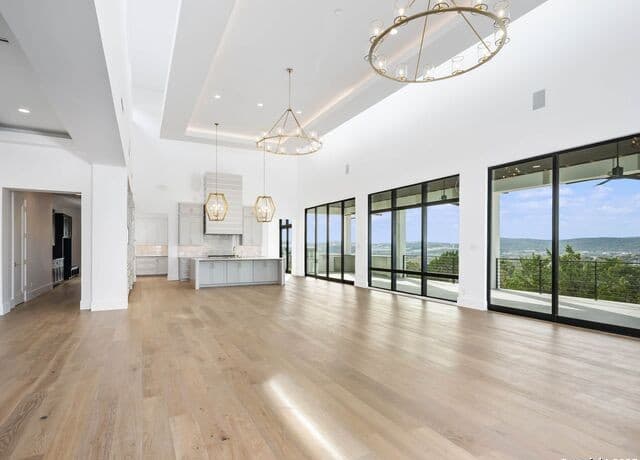 4-bedroom rental at 21511 Privada Avila in San Antonio, TX — photo 5