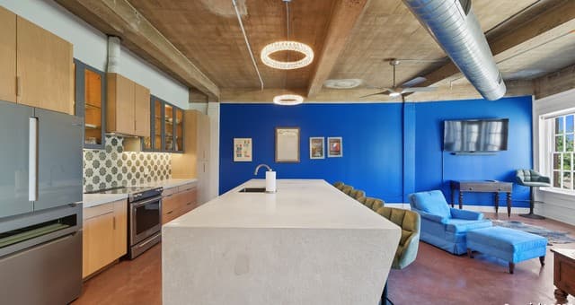 2-bedroom rental at 222 Losoya St. Unit 202 in San Antonio, TX — photo 2