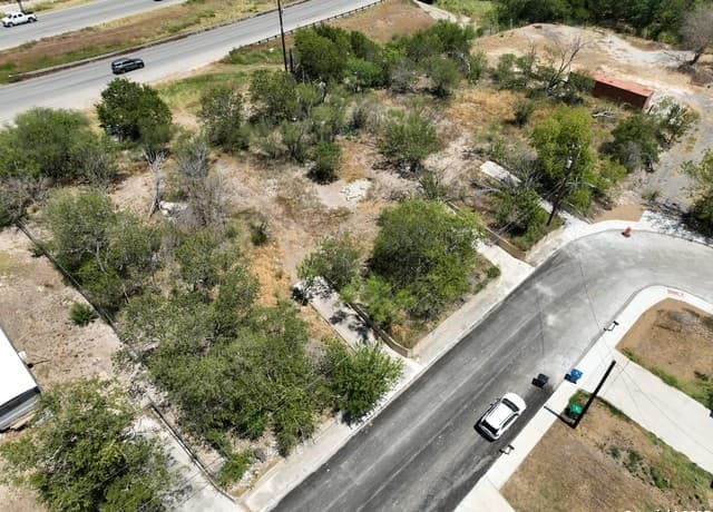 rental at 5343 Natho St in San Antonio, TX — photo 2