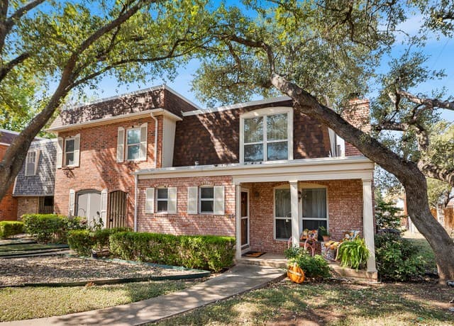 2-bedroom home for sale at 619 Strings Unit 619 in San Antonio TX