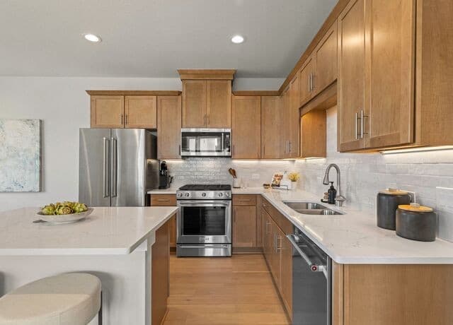3-bedroom rental at 503 Burrus Place in San Antonio, TX — photo 2