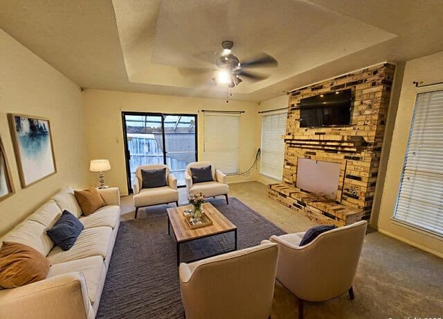 3-bedroom rental at 5723 Larkdale in San Antonio, TX — photo 2