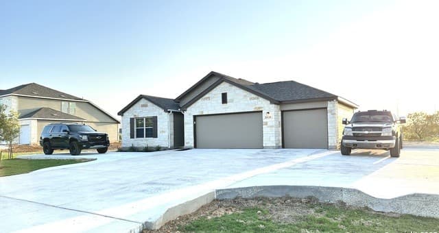 4-bedroom rental at 20929 Pleasanton rd in San Antonio, TX — photo 4