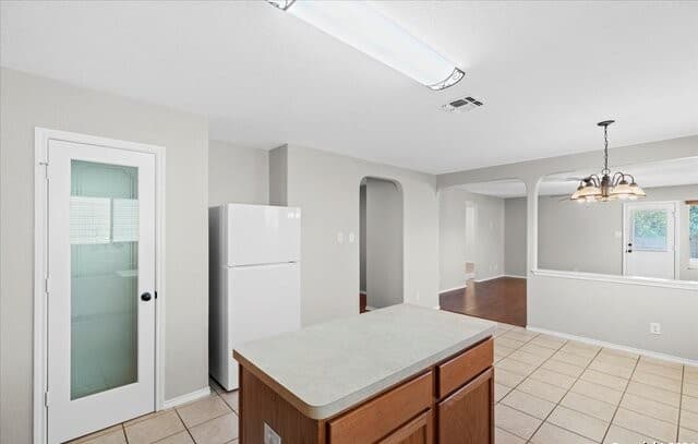 3-bedroom rental at 305 Spruce in San Antonio, TX — photo 3