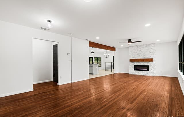 3-bedroom rental at 728 Rittiman Rd in San Antonio, TX — photo 5