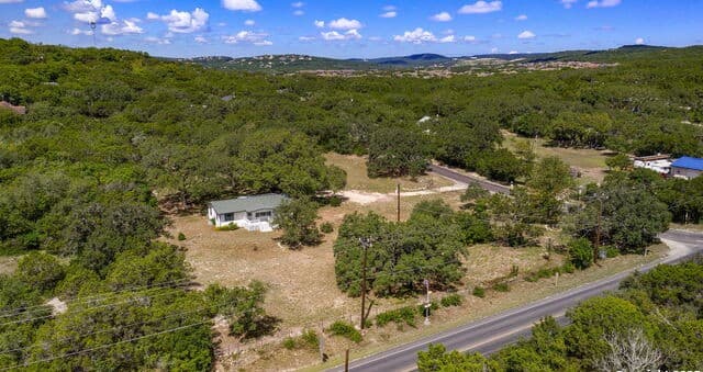2-bedroom rental at 10096 Whip O Will Way in Helotes, TX — photo 5