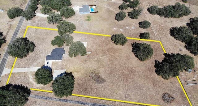 3-bedroom rental at 3992 Fm 1784 in Pleasanton, TX — photo 3