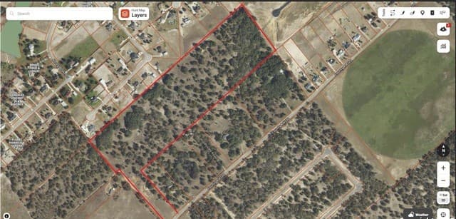 home for sale at 759 County Road 320 in Floresville TX