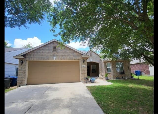 3-bedroom rental at 5131 Gemsbuck Chase in San Antonio, TX — photo 1