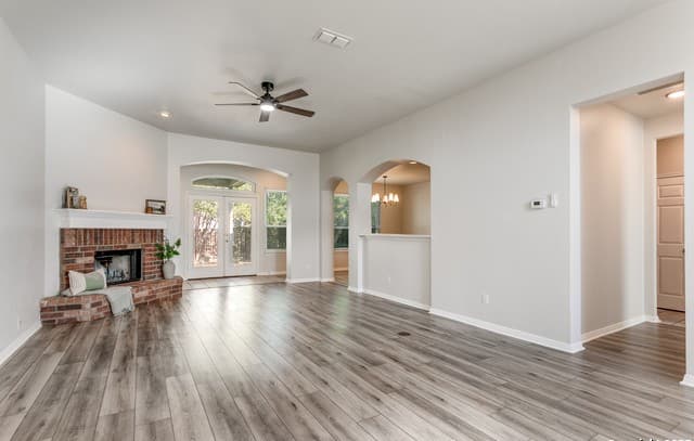 4-bedroom rental at 112 Spring Fawn in Cibolo, TX — photo 4