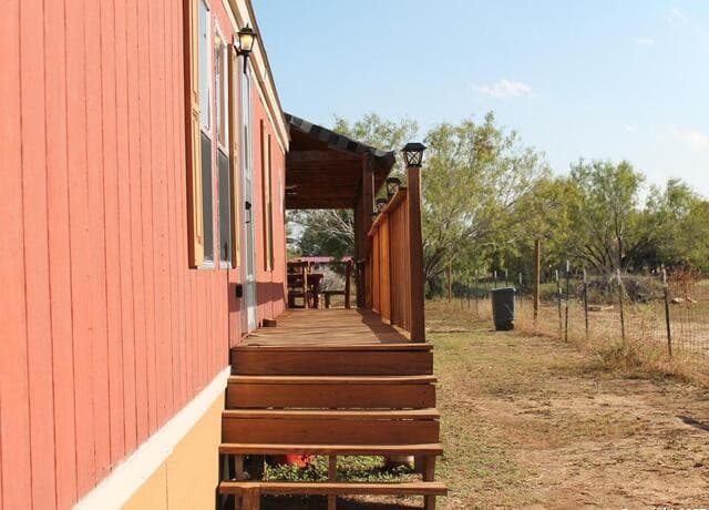 3-bedroom rental at 13014 Bernhardt Rd in San Antonio, TX — photo 2