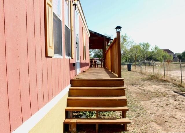3-bedroom rental at 13014 Bernhardt Rd in San Antonio, TX — photo 4