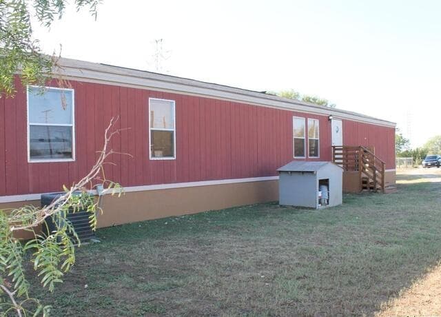 3-bedroom rental at 13014 Bernhardt Rd in San Antonio, TX — photo 5