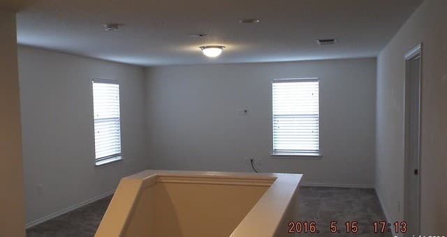 3-bedroom rental at 6015 Clematis Trail in San Antonio, TX — photo 4