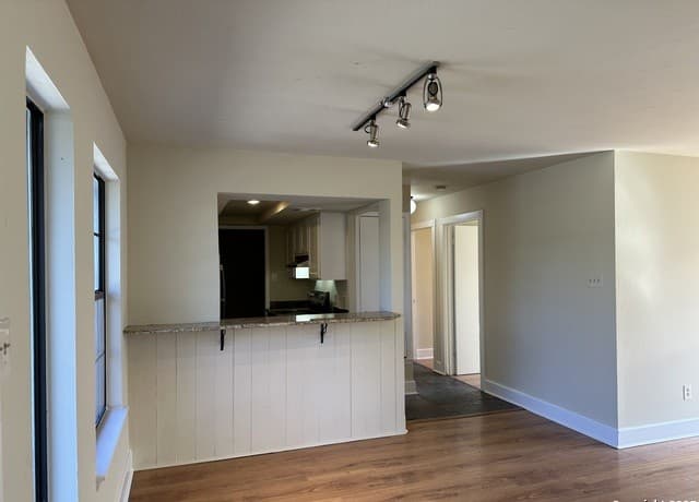 3-bedroom rental at 617 Oak Park Unit 617 in Boerne, TX — photo 3