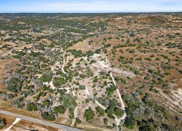 rental at 1719 Fm 1376 in Sisterdale, TX — photo 4
