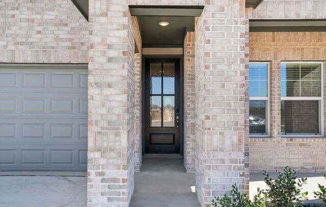 4-bedroom rental at 9204 Carmel View in Schertz, TX — photo 4