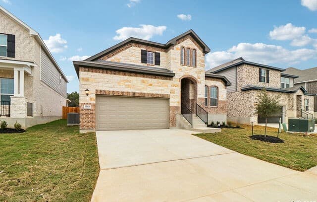4-bedroom rental at 11439 Feather Vale in San Antonio, TX — photo 2