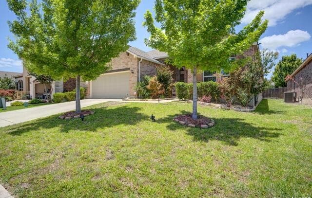 4-bedroom rental at 9019 Monument Parke in San Antonio, TX — photo 2