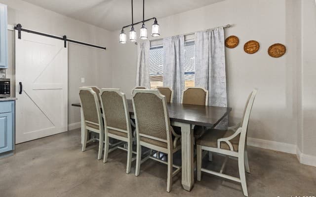 3-bedroom rental at 345 PR Two A Ln in Poteet, TX — photo 5