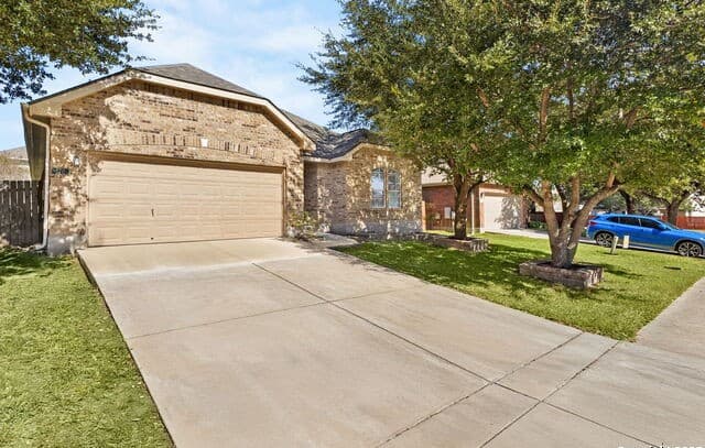 4-bedroom rental at 570 American Flag in Schertz, TX — photo 1