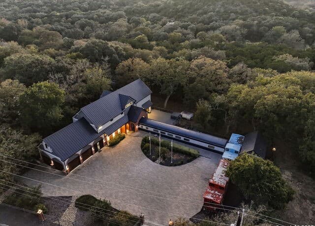 3-bedroom rental at 20053 Scenic Loop Rd in Helotes, TX — photo 1