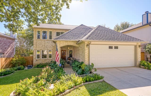 3-bedroom rental at 8410 Tiguex in Universal City, TX — photo 1