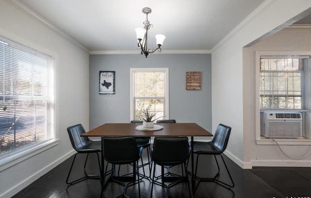 3-bedroom rental at 902 Fair in San Antonio, TX — photo 5