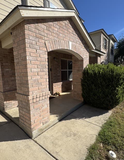 3-bedroom rental at 13710 Pebble Ranch in San Antonio, TX — photo 5