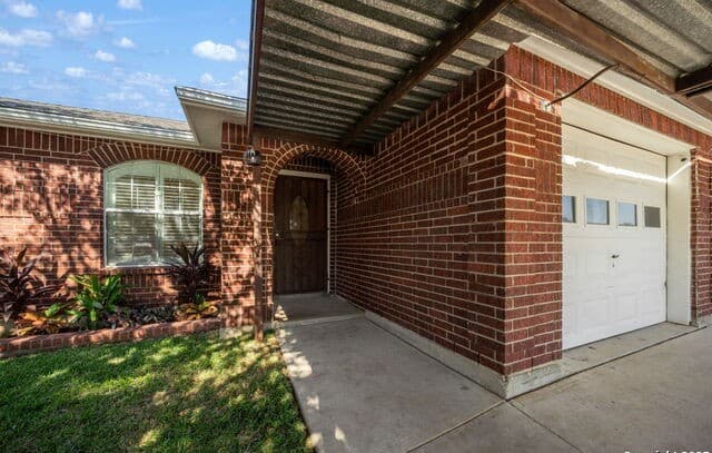 3-bedroom rental at 3343 Reforma Dr. in San Antonio, TX — photo 2