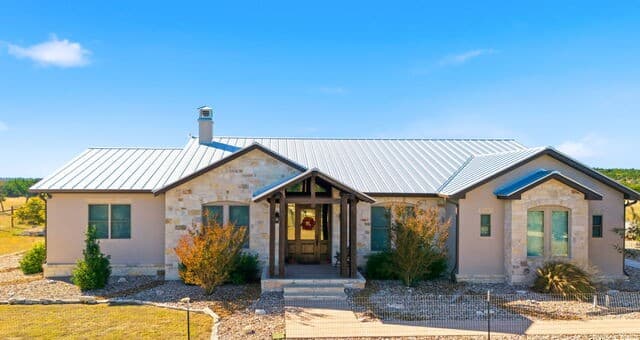4-bedroom rental at 601 Garrison Rd in Fredericksburg, TX — photo 1