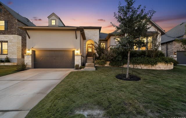4-bedroom rental at 3922 Balentine in San Antonio, TX — photo 2