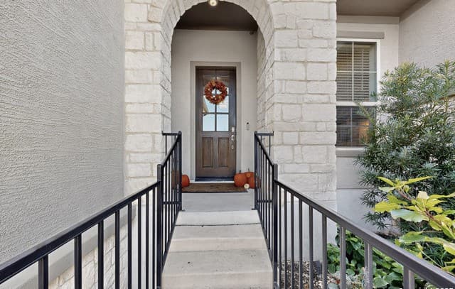 4-bedroom rental at 3922 Balentine in San Antonio, TX — photo 5