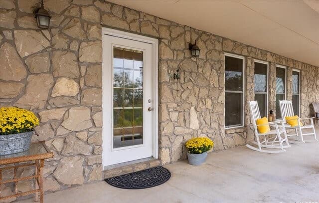 4-bedroom rental at 127 Camp Alzafar in Boerne, TX — photo 4